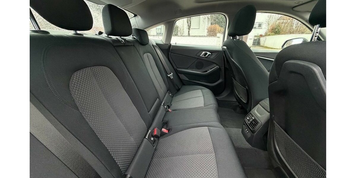 BMW 218 Gran Coupe d Advantage Panorama Navi 200.000 km 16.490 &euro; Neckarsulm 74172