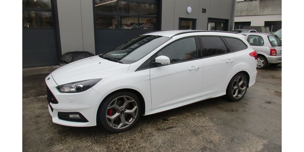 Ford Focus 70.800 km 17.300 &euro; Heilbronn 74081