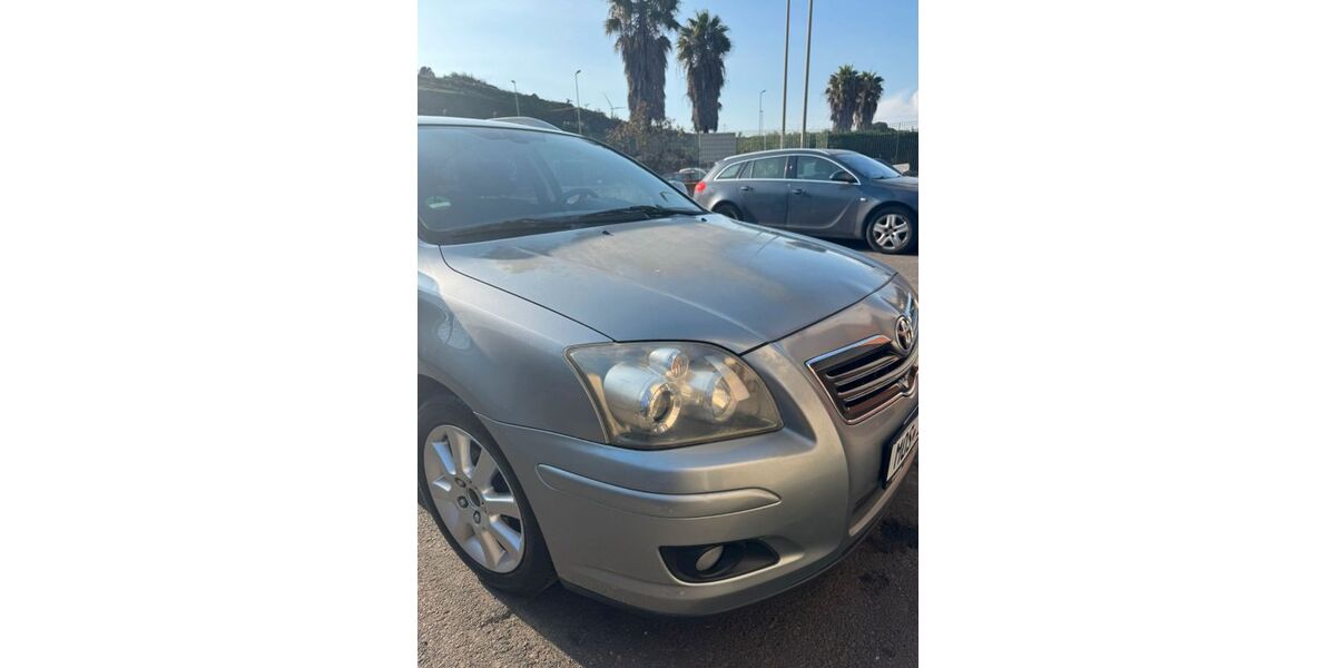 Toyota Avensis 187.000 km 3.500 &euro; Mosbach 74821