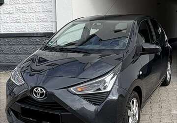 Toyota Aygo 38.334 km 10.990 &euro; Forst 76694