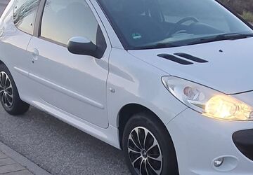 Peugeot 206 125.000 km 2.900 &euro; Abstatt 74385