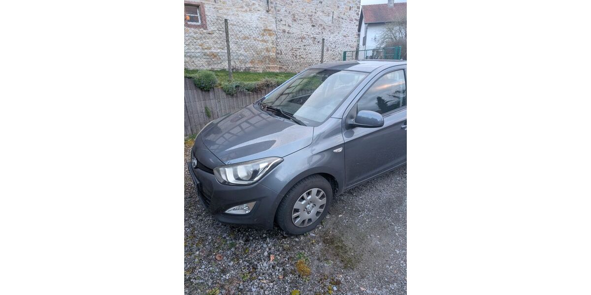 Hyundai i20 51.800 km 5.500 &euro; Neidenstein 74933