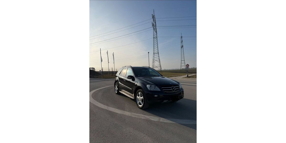 Mercedes-Benz ML 320 267.211 km 8.000 &euro; Bretten 75015
