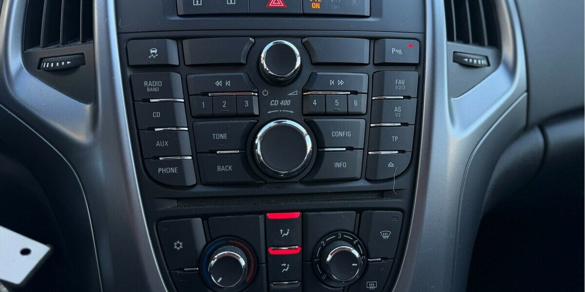 Opel Astra J 1.4 Lim. Edition SHZ PDC 100.000 km 5.990 &euro; Neckarsulm 74172