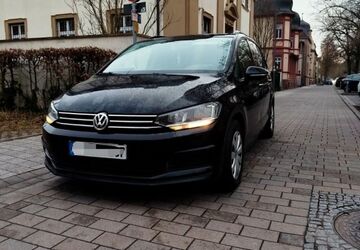 VW Touran 170.000 km 15.499 &euro; Bruchsal 76646