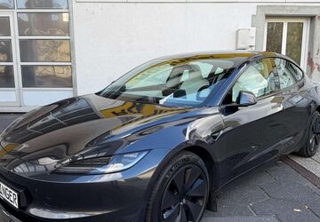 Tesla Model 3 50.000 km 40.979 &euro; Aglasterhausen 74858