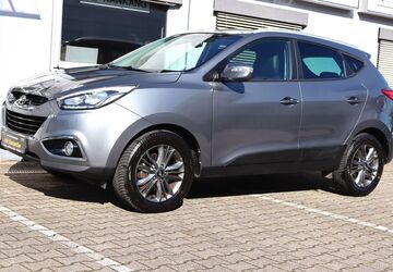 Hyundai ix35 97.652 km 9.690 &euro; Bietigheim Bissingen 74321