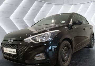 Hyundai i20 51.900 km 11.830 &euro; Bietigheim-Bissingen 74321