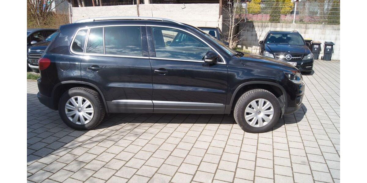 VW Tiguan 136.580 km 9.500 &euro; Bad Rappenau 74906
