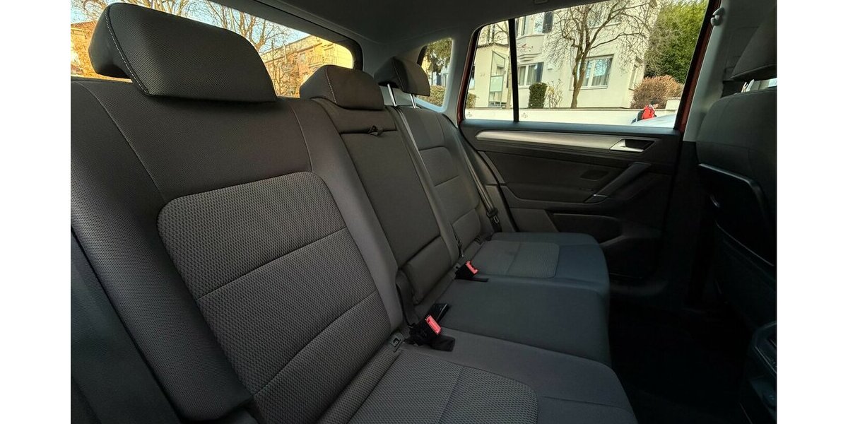 VW Golf Sportsvan 1.4 TSI DSG 1. Hand 46.000 km 11.990 &euro; Neckarsulm 74172