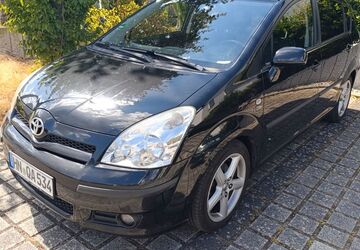 Toyota Corolla Verso 273.335 km 3.100 &euro; Bad Friedrichshall 74177