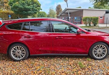 Ford Focus 113.000 km 11.599 &euro; Ilsfeld 74360