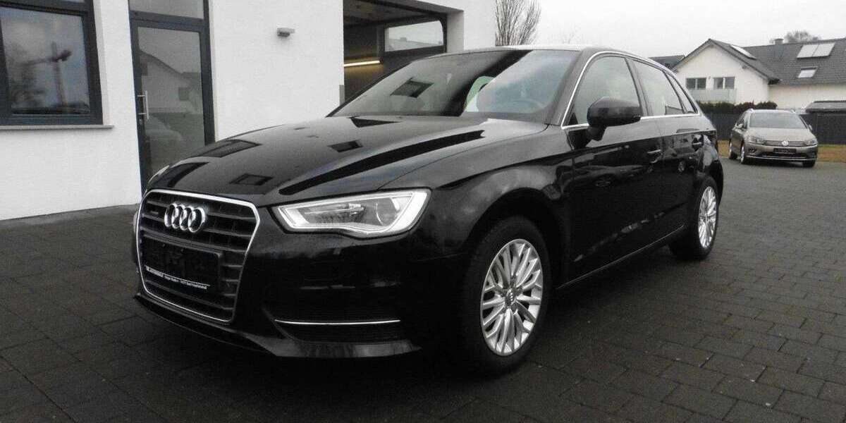 Audi A3 87.800 km 15.990 &euro; Bad-Friedrichshall 74177
