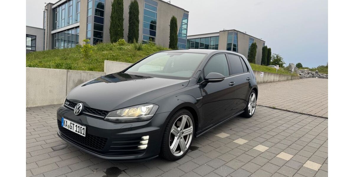 VW Golf 260.000 km 9.500 &euro; Kronau 76709
