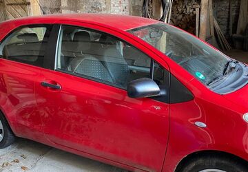Toyota Yaris 145.000 km 1.999 &euro; Heilbronn 74072