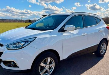 Hyundai ix35 123.000 km 10.200 &euro; Forst 76694