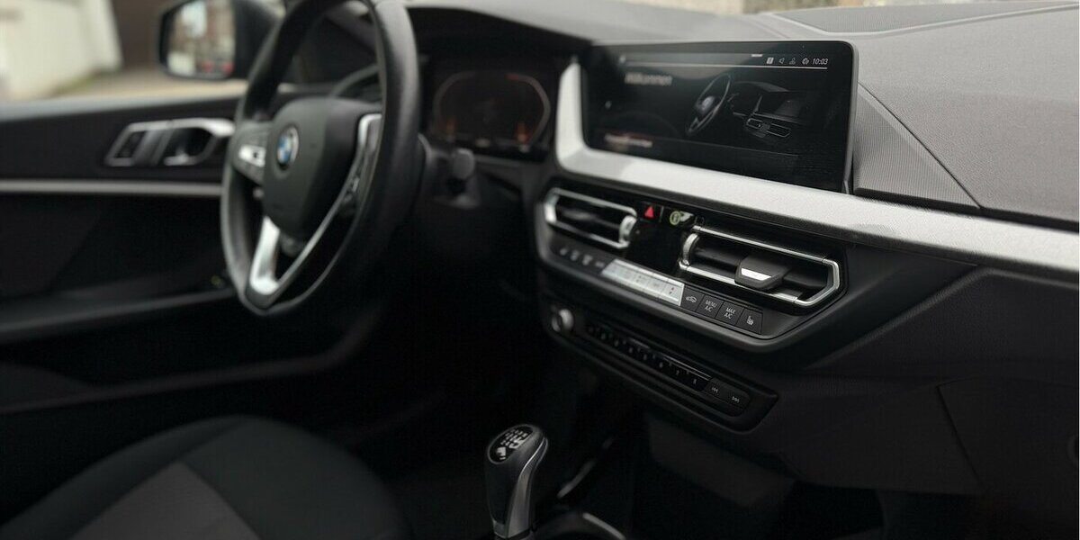 BMW 218 Gran Coupe d Advantage Panorama Navi 200.000 km 16.490 &euro; Neckarsulm 74172