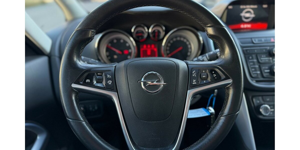 Opel Zafira Tourer Business Edition Navi 1. Hand 114.000 km 9.490 &euro; Neckarsulm 74172