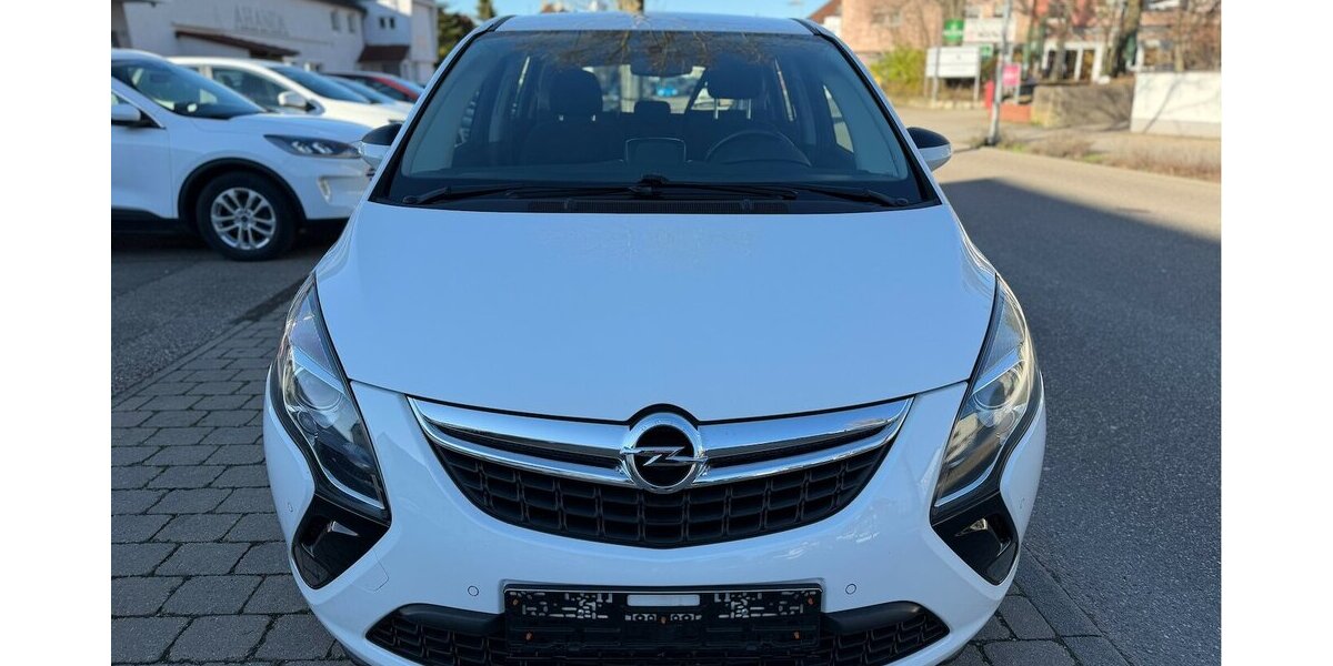 Opel Zafira Tourer Business Edition Navi 1. Hand 114.000 km 9.490 &euro; Neckarsulm 74172