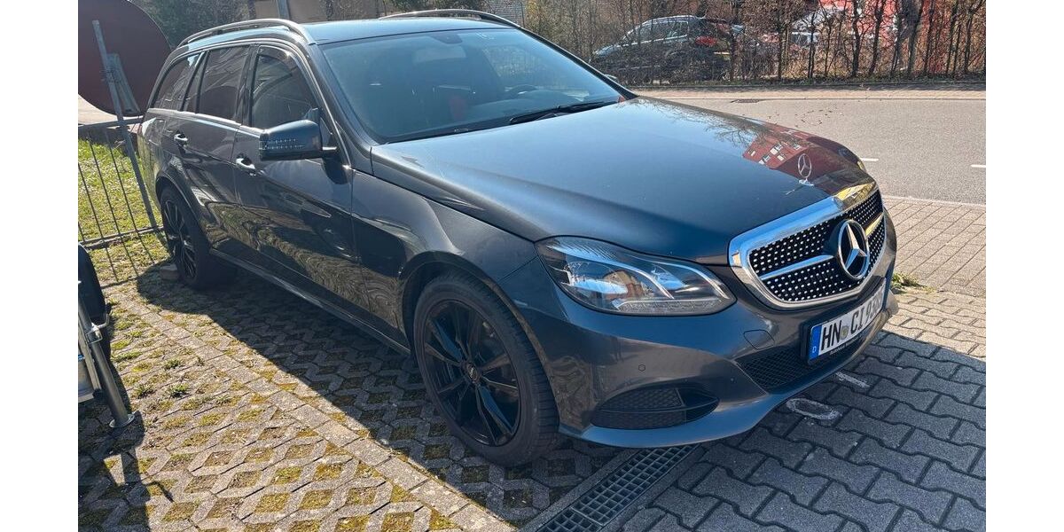 Mercedes-Benz E 200 290.200 km 8.300 &euro; Bad Friedrichshall 74177