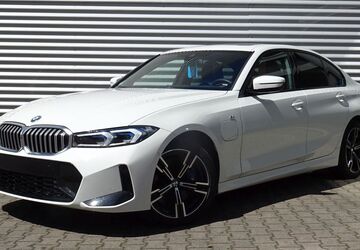 BMW 330 8.638 km 46.375 &euro; Bietigheim-Bissingen 74321