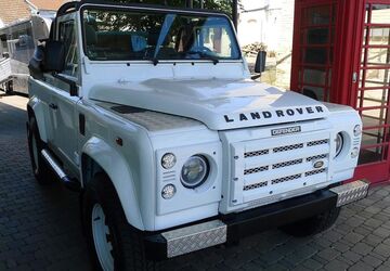 Land Rover Defender 98.000 km 59.900 &euro; Heilbronn 74076