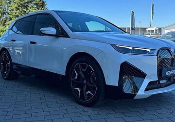 BMW iX 11.140 km 67.900 &euro; Vaihingen / Enz 71665