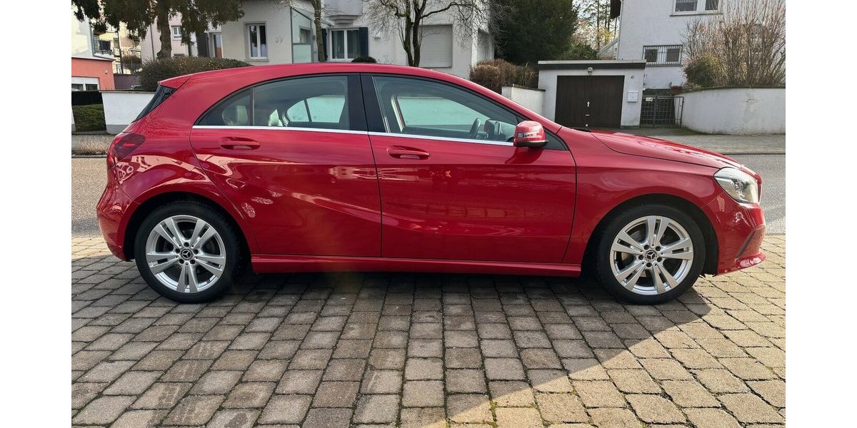 Mercedes-Benz A 180 BlueEfficiency 155.500 km 11.990 &euro; Neckarsulm 74172