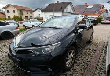 Toyota Auris 158.000 km 7.900 &euro; Dielheim 69234