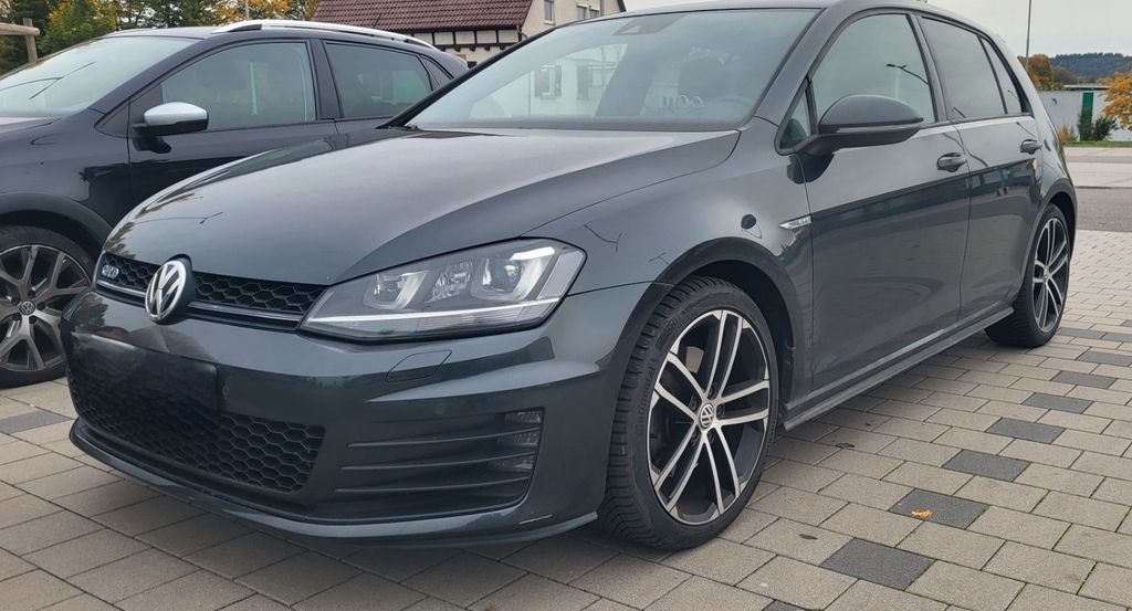 VW Golf 122.800 km 15.000 &euro; Neckarsulm 74172