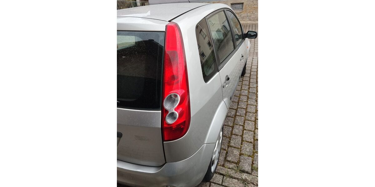 Ford Fiesta 254.000 km 799 &euro; Sulzfeld 75056