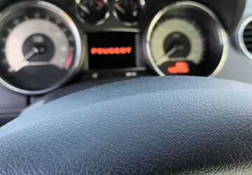 Peugeot RCZ 84.500 km 9.500 &euro; Königsbach-Stein 75203