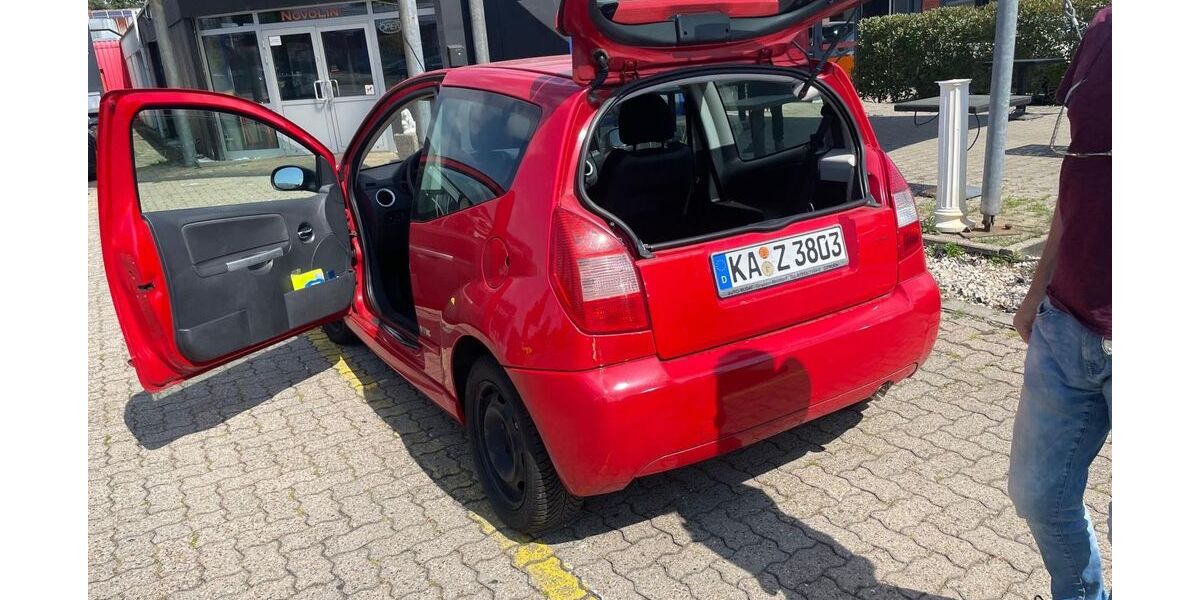 Citroen C2 125.000 km 2.150 &euro; Forst 76694