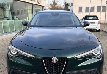 Alfa Romeo Stelvio 123.500 km 16.290 &euro; Pleidelsheim 74385