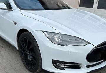 Tesla Model S 206.308 km 16.990 &euro; Heilbronn 74072