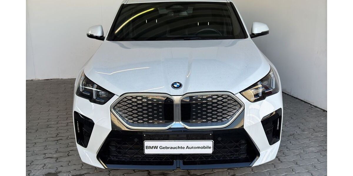 BMW iX2 19.443 km 45.590 &euro; Heilbronn 74076