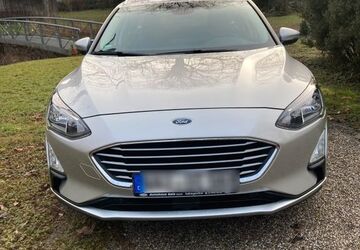 Ford Focus 31.000 km 14.800 &euro; Lauffen 74348