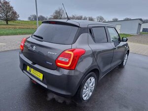 Suzuki Swift 1.2 Dualjet Hybrid Club AHK M+S 70.345 km 11.450 &euro; Obrigheim-Asbach 74847