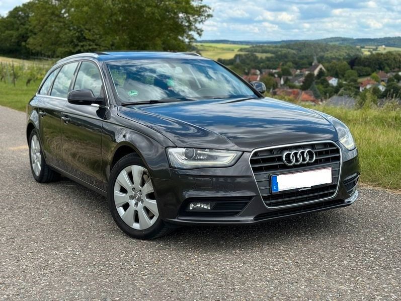 Audi A4 268.000 km 8.299 &euro; Bruchsal 76646