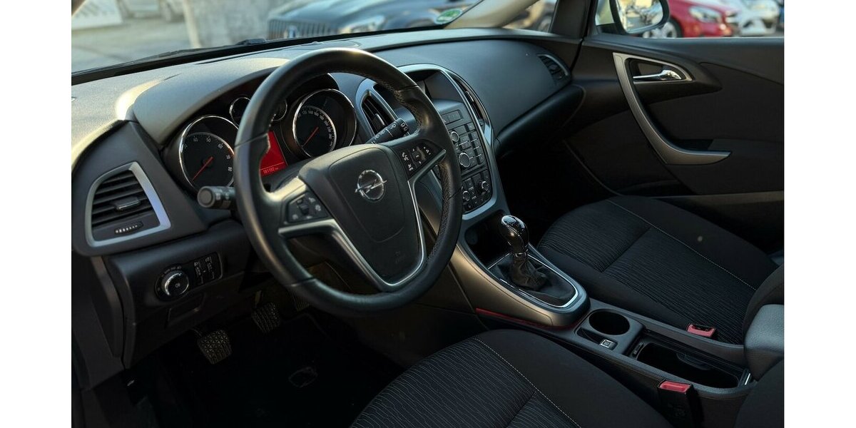 Opel Astra J 1.4 Lim. Edition SHZ PDC 100.000 km 5.990 &euro; Neckarsulm 74172