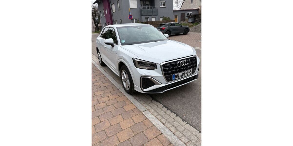 Audi Q2 15.000 km 30.000 &euro; Neckarsulm 74172