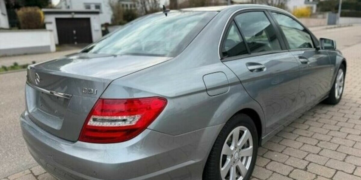 Mercedes-Benz C 200 CDI Limousine Elegance 1. Hand 89.900 km 10.990 &euro; Neckarsulm 74172