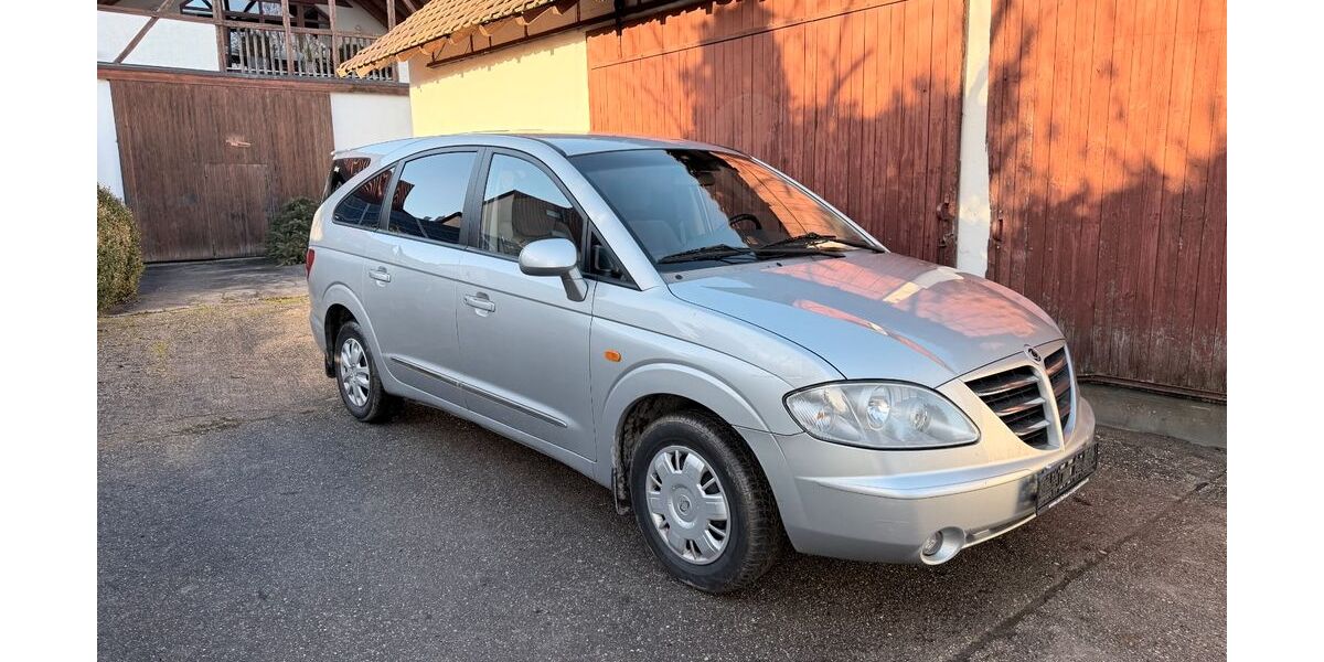 SsangYong Rodius 124.780 km 4.999 &euro; Siegelsbach 74936