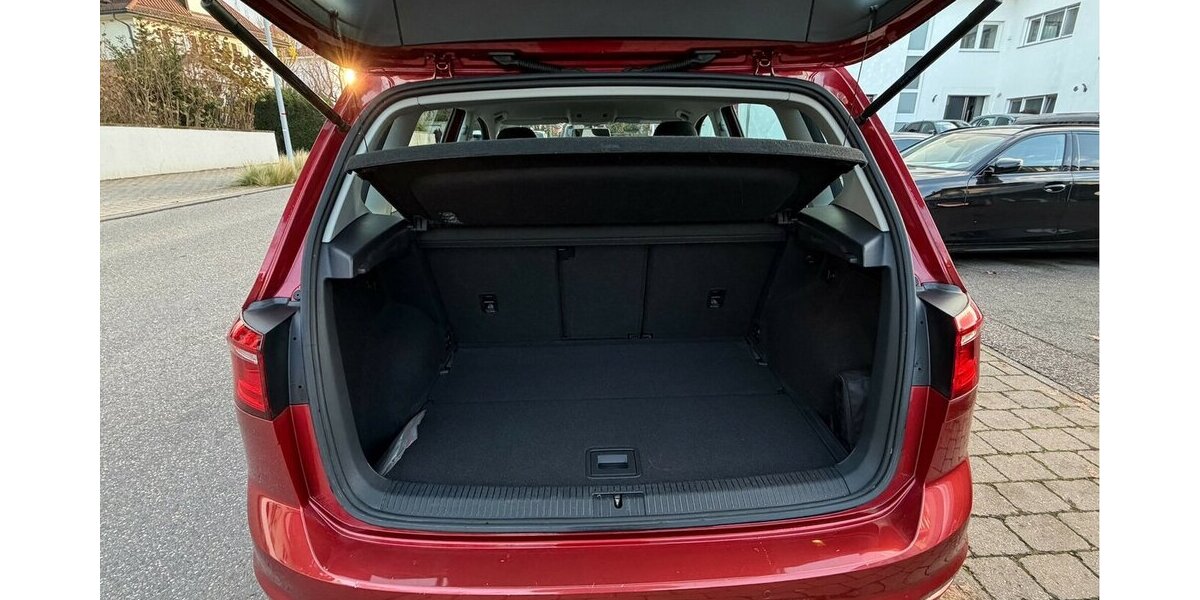 VW Golf Sportsvan 1.4 TSI DSG 1. Hand 46.000 km 11.990 &euro; Neckarsulm 74172