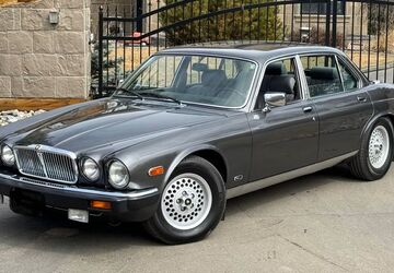 Jaguar XJ12 55.200 km 29.900 &euro; Karlsdorf 76689