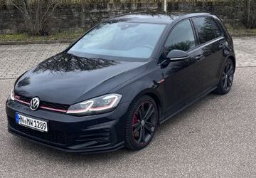 VW Golf 89.000 km 21.000 &euro; Oedheim 74229