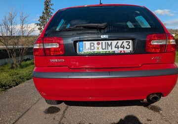 Volvo V40 131.000 km 2.793 &euro; Eberding 71735