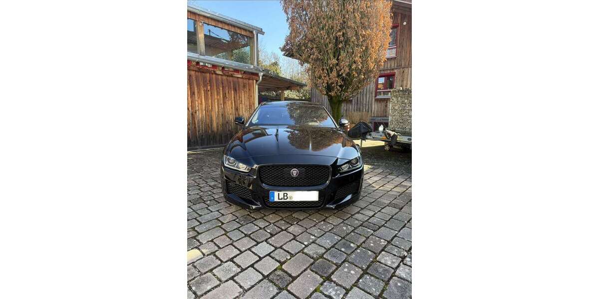 Jaguar XE 156.100 km 22.100 &euro; Sachsenheim 74343