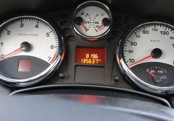 Peugeot 207 135.640 km 4.600 &euro; Bretten 75015