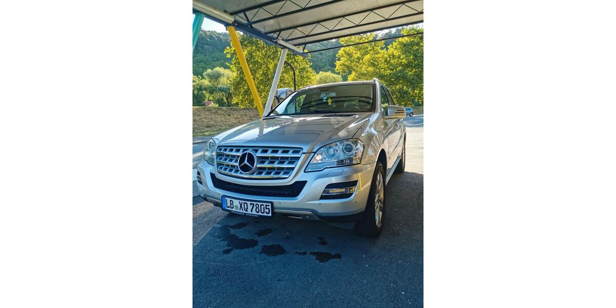 Mercedes-Benz ML 350 450.369 km 8.500 &euro; Bietigheim-Bissingen 74321
